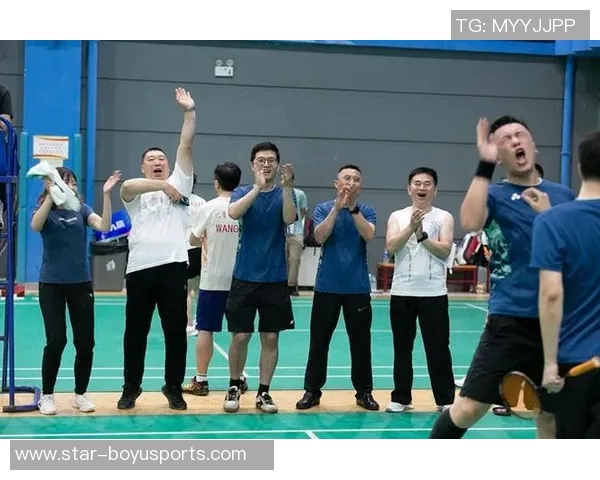 羽毛球比赛经验丰富成都羽毛球队再创佳绩引领新高峰