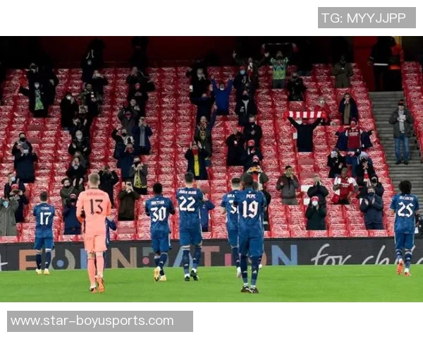 英超总决赛中广州足球队团队协作表现的深度分析与点评