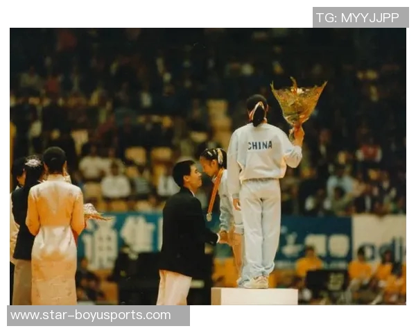 北京排球队的成长历程与亚运会辉煌成就及欧冠足球的精彩对比 北京排球队的成长历程与亚运会辉煌成就及欧冠足球的精彩对比