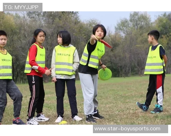 武汉飞盘队边路渗透战术解析与运动飞盘的战术发展探讨