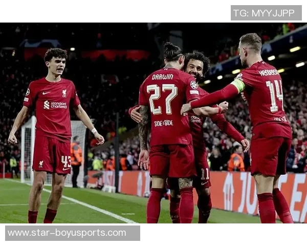 重庆足球队在英超赛场的整体压制表现分析与得失评估 重庆足球队在英超赛场的整体压制表现分析与得失评估